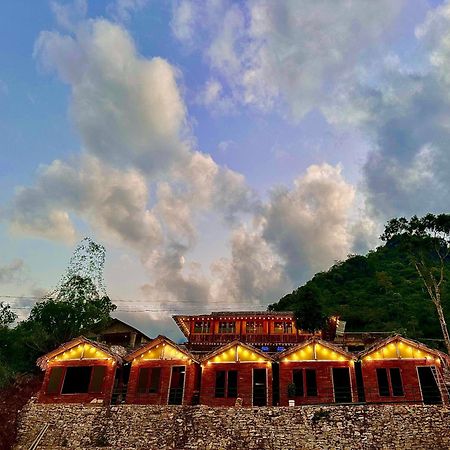 Du Gia Cozy Homestay & Tours Làng Cac Εξωτερικό φωτογραφία
